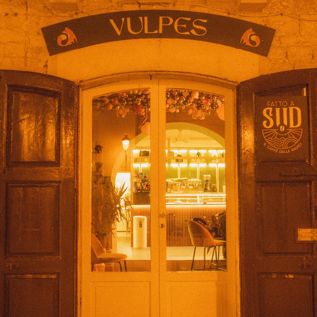 L'ingresso di Vulpes di sera